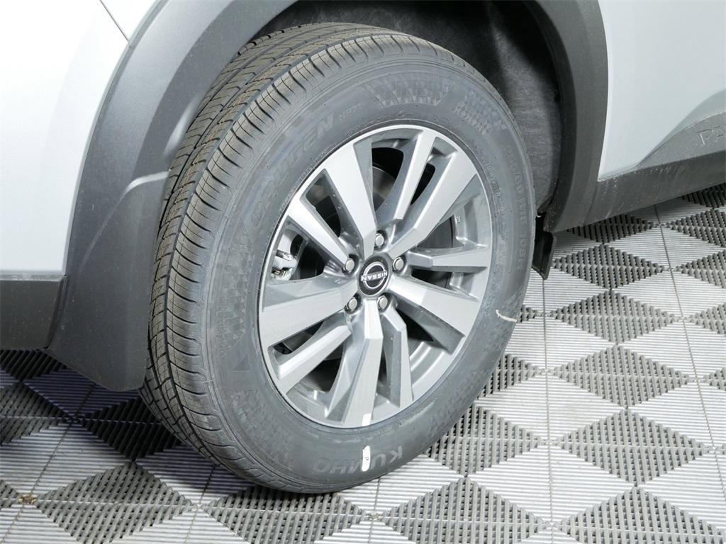 new 2025 Nissan Pathfinder car, priced at $42,735