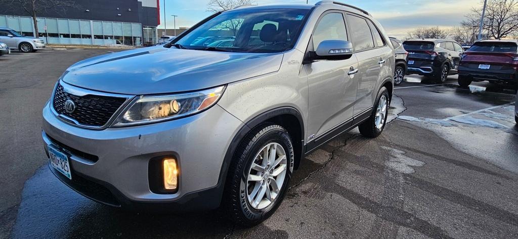 used 2015 Kia Sorento car, priced at $5,500