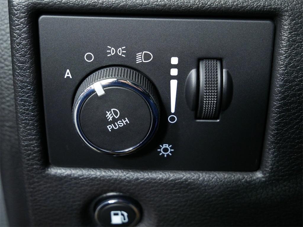 used 2020 Jeep Grand Cherokee car, priced at $25,998