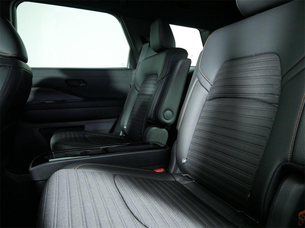 new 2025 Nissan Pathfinder car, priced at $45,505