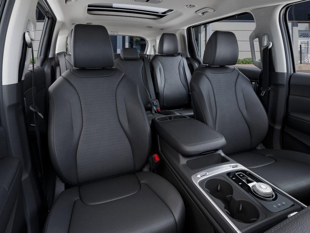 new 2025 Kia Carnival Hybrid car, priced at $52,971