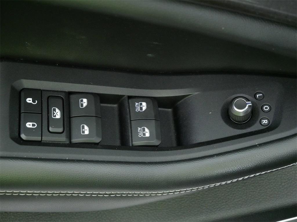 used 2022 Jeep Grand Cherokee car, priced at $27,397