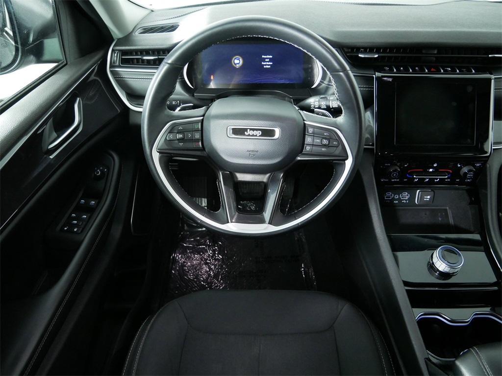 used 2022 Jeep Grand Cherokee car, priced at $27,397