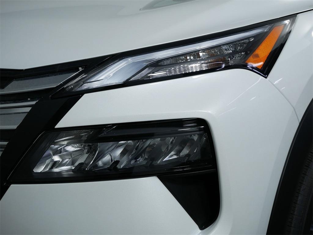 new 2025 Nissan Rogue car, priced at $33,335