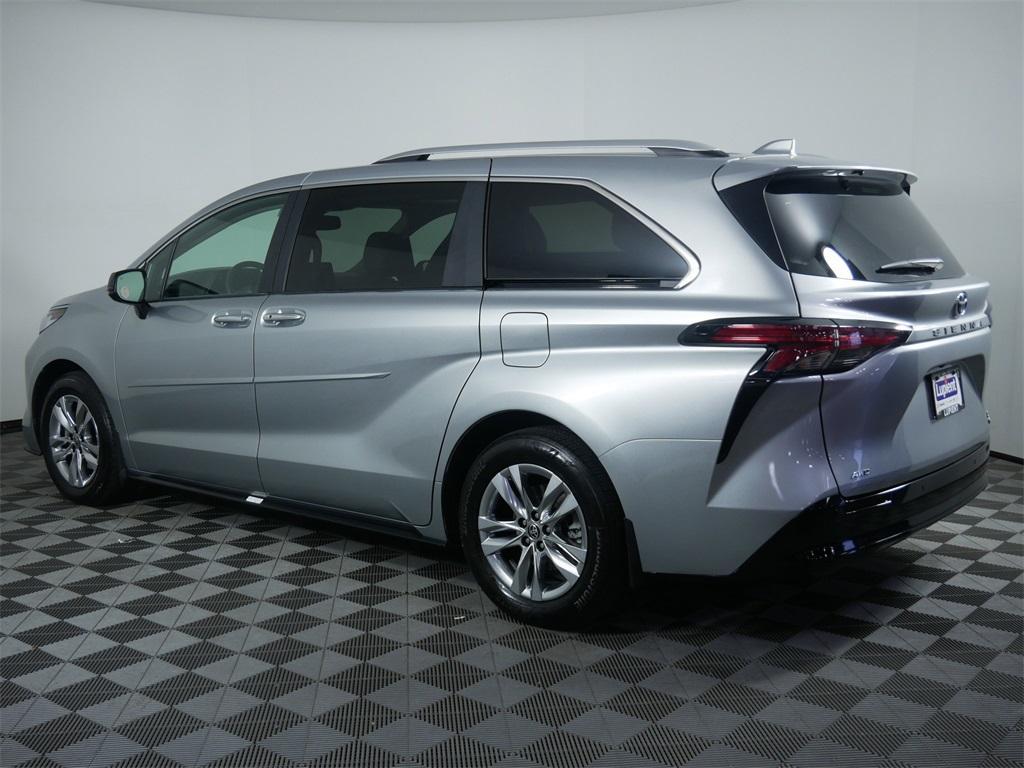 used 2023 Toyota Sienna car, priced at $51,500
