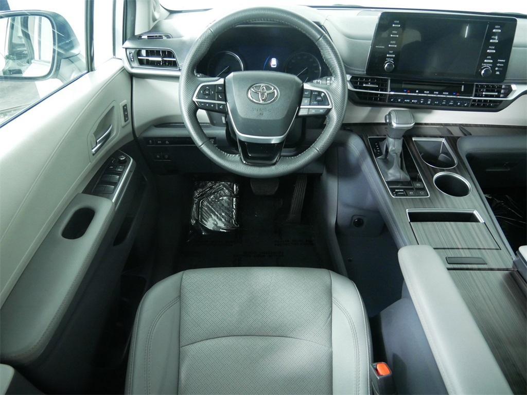 used 2023 Toyota Sienna car, priced at $51,500