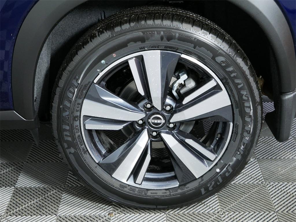 new 2025 Nissan Rogue car, priced at $39,285