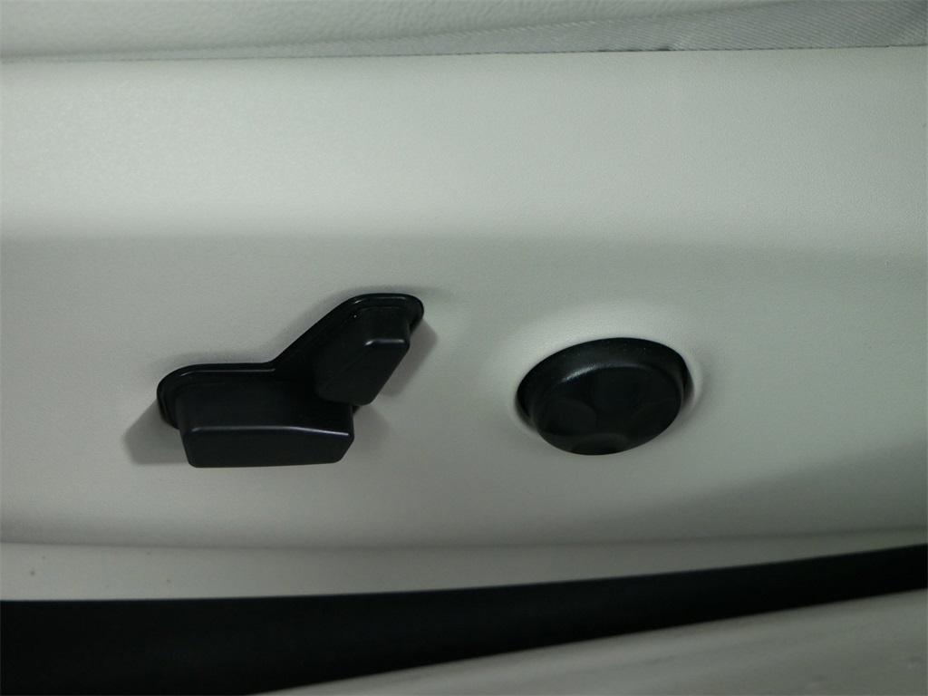 used 2019 Chrysler Pacifica car, priced at $24,493