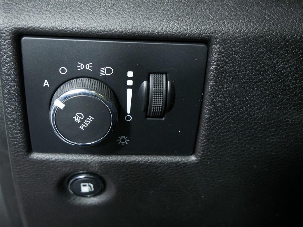 used 2017 Jeep Grand Cherokee car, priced at $16,892