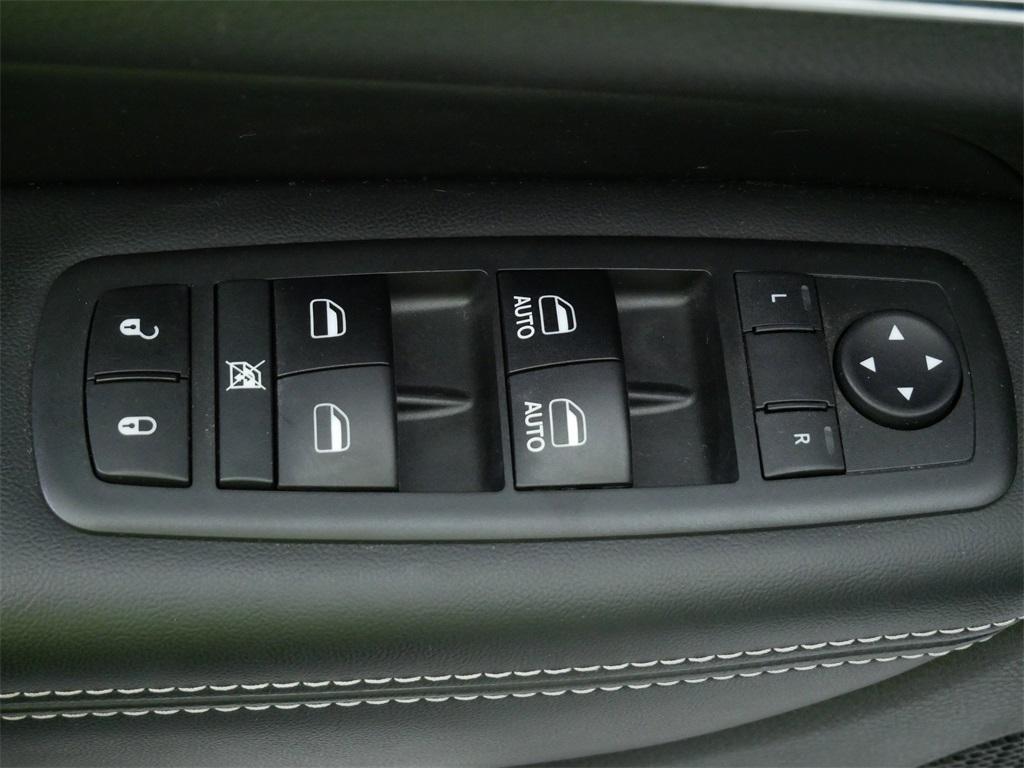 used 2017 Jeep Grand Cherokee car, priced at $16,892