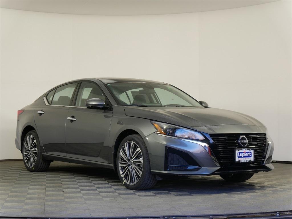 new 2025 Nissan Altima car, priced at $34,901