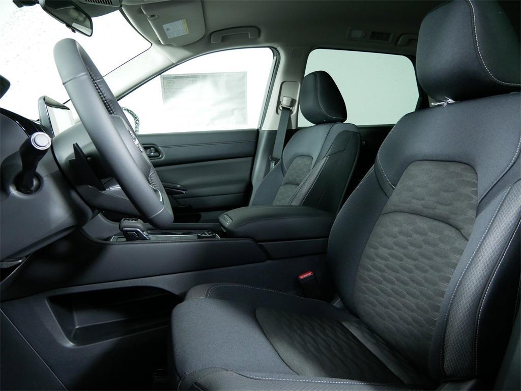 new 2025 Nissan Pathfinder car, priced at $42,865