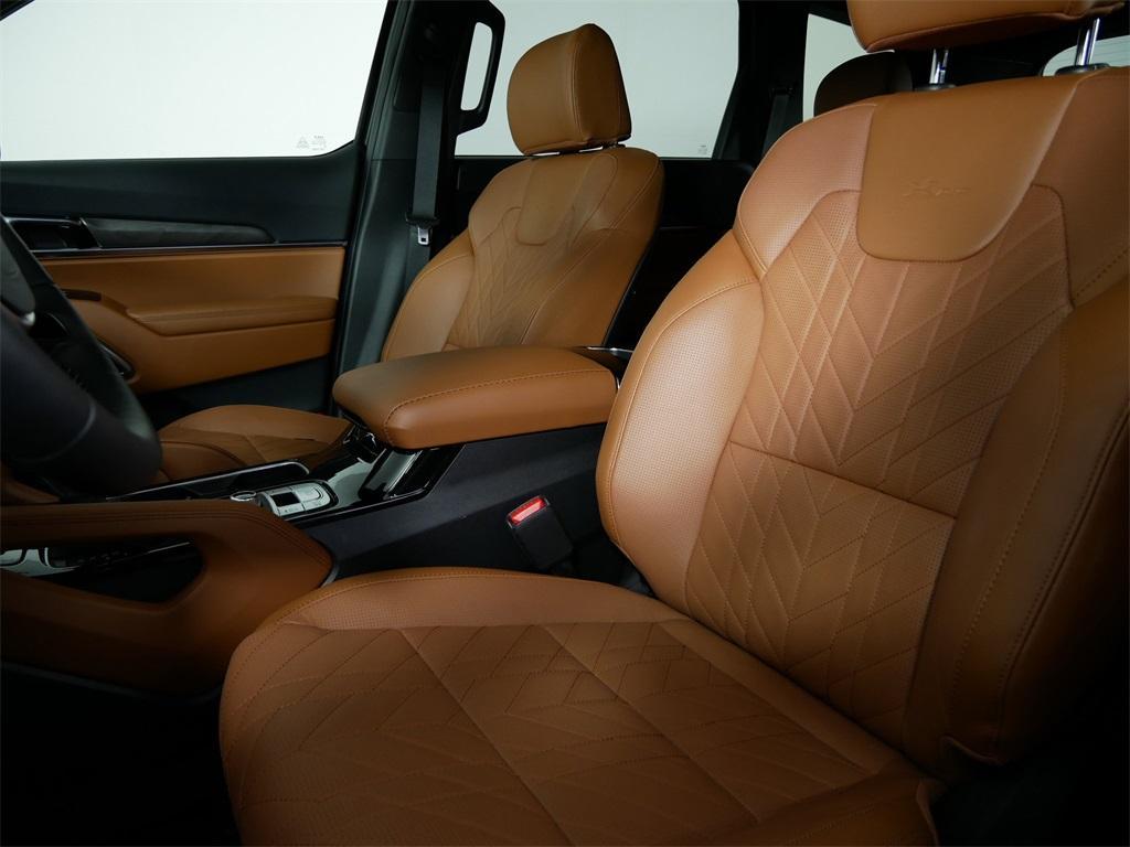 used 2025 Kia Telluride car, priced at $48,864