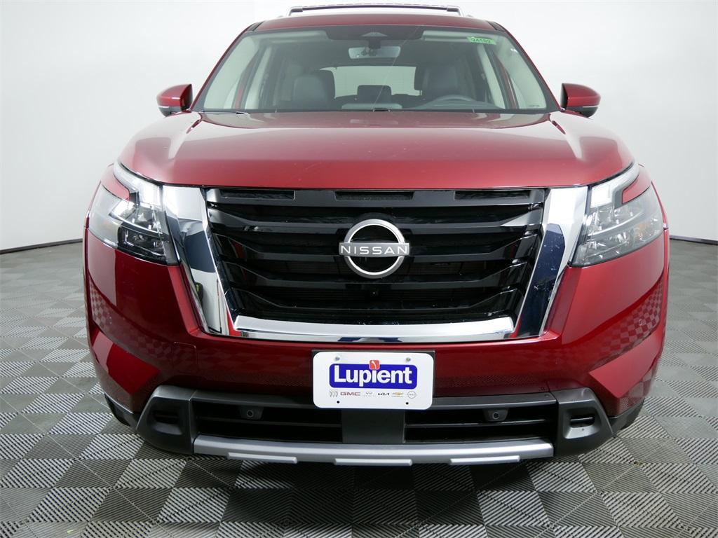 new 2025 Nissan Pathfinder car, priced at $43,160
