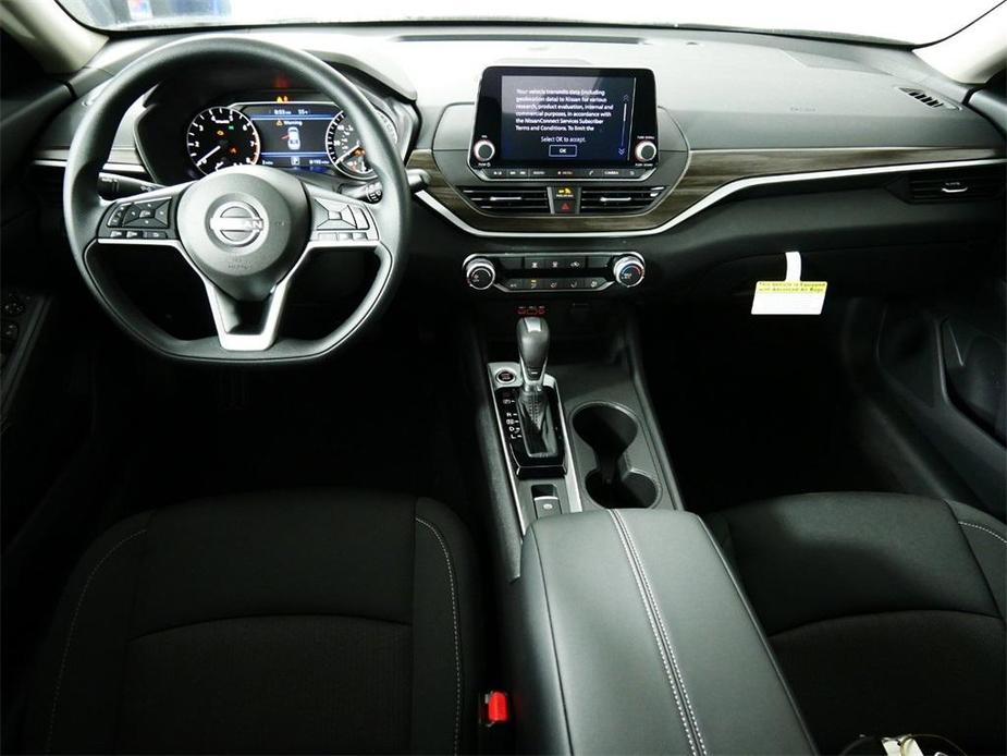 new 2025 Nissan Altima car, priced at $28,366