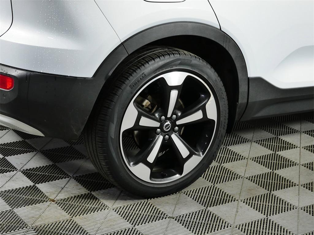 used 2021 Volvo XC40 car, priced at $26,898