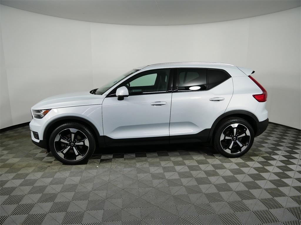 used 2021 Volvo XC40 car, priced at $26,898