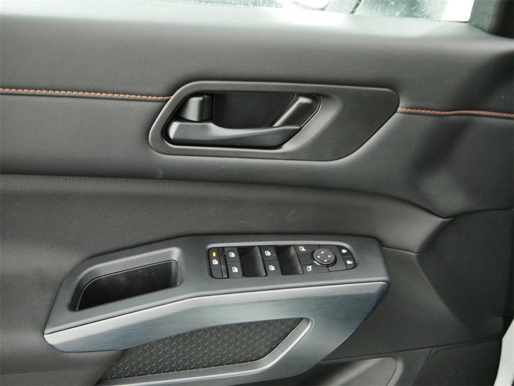 new 2025 Nissan Pathfinder car, priced at $43,469