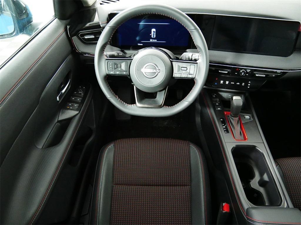 new 2025 Nissan Kicks car, priced at $30,131