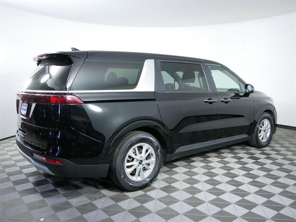 used 2024 Kia Carnival car, priced at $35,138