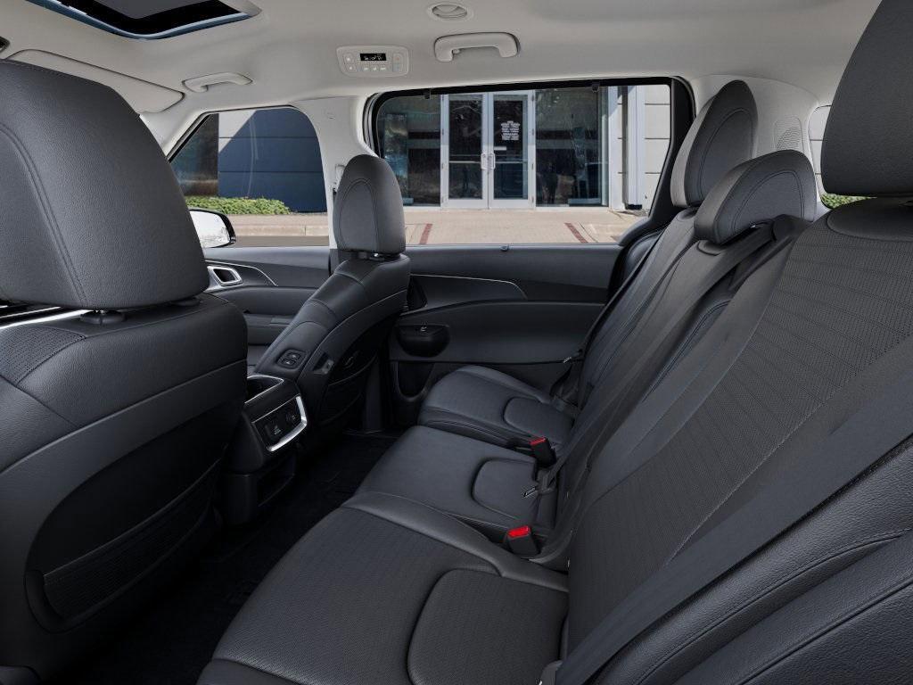 new 2025 Kia Carnival Hybrid car, priced at $53,471