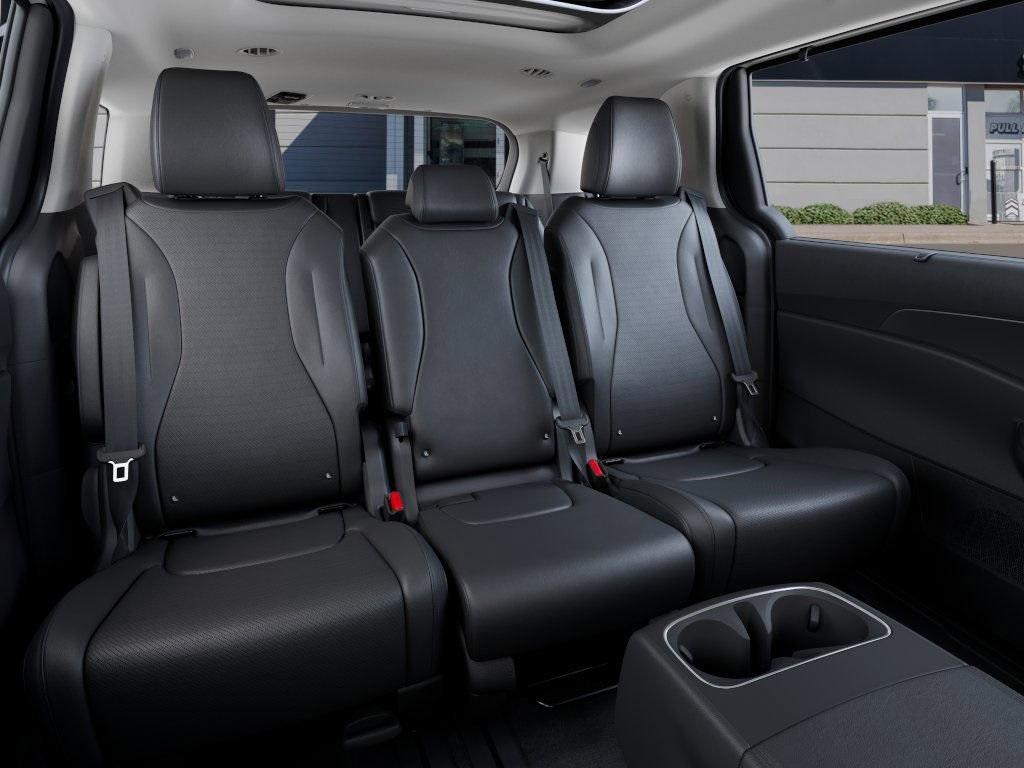 new 2025 Kia Carnival Hybrid car, priced at $53,371