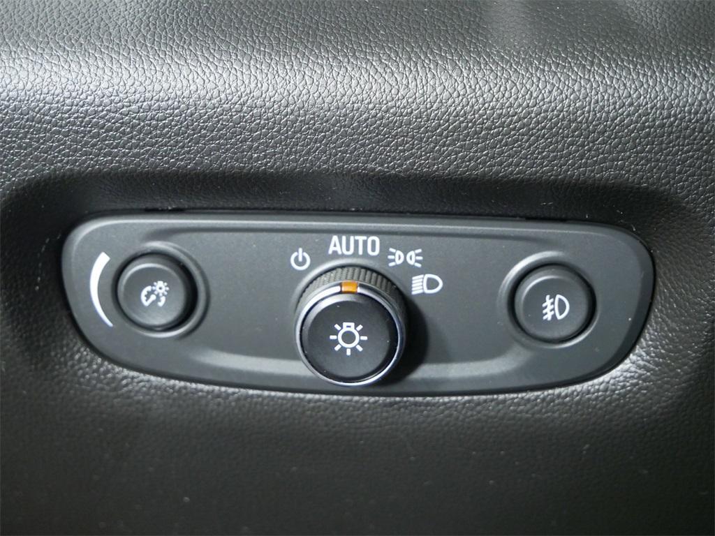 used 2021 Chevrolet Traverse car, priced at $26,978