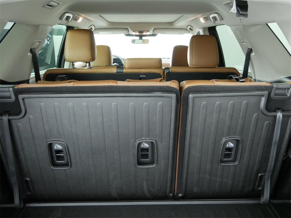 new 2025 Nissan Pathfinder car, priced at $48,975