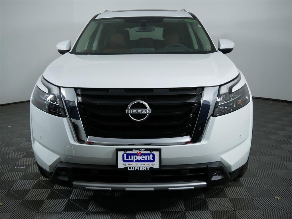 new 2025 Nissan Pathfinder car, priced at $48,975