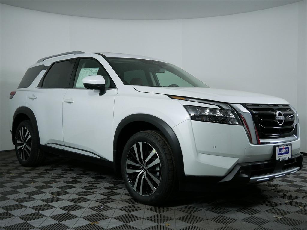 new 2025 Nissan Pathfinder car, priced at $48,975