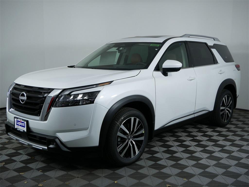 new 2025 Nissan Pathfinder car, priced at $48,975