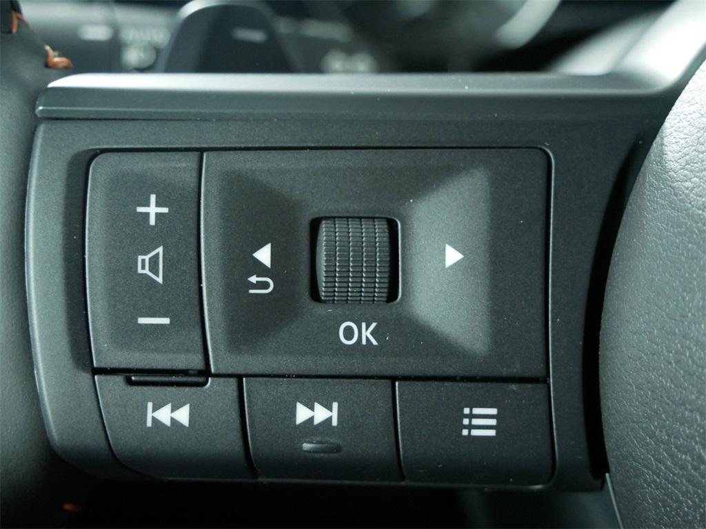 new 2025 Nissan Pathfinder car, priced at $45,317