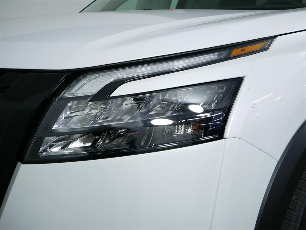new 2025 Nissan Pathfinder car, priced at $53,880