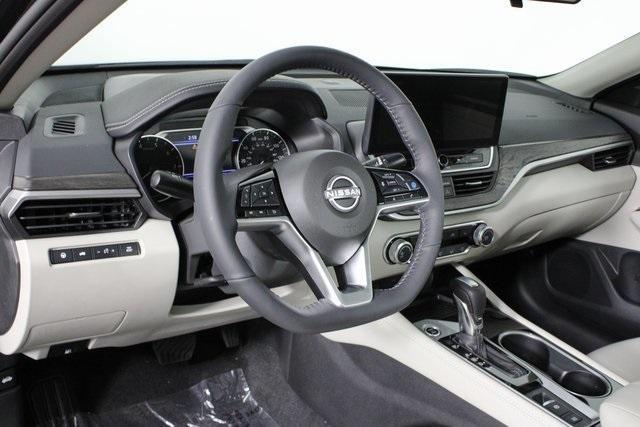 used 2023 Nissan Altima car, priced at $23,999