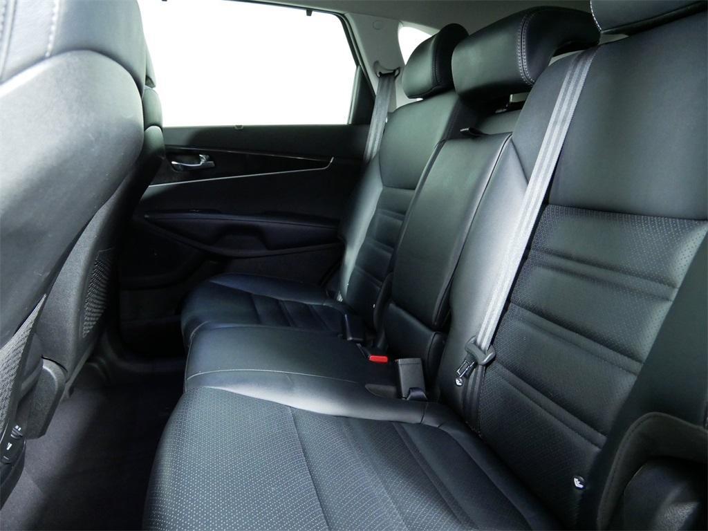used 2018 Kia Sorento car, priced at $11,900