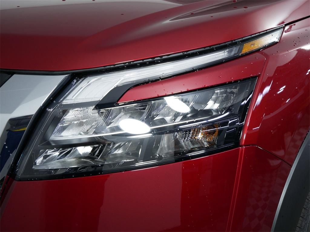 new 2025 Nissan Pathfinder car, priced at $46,907