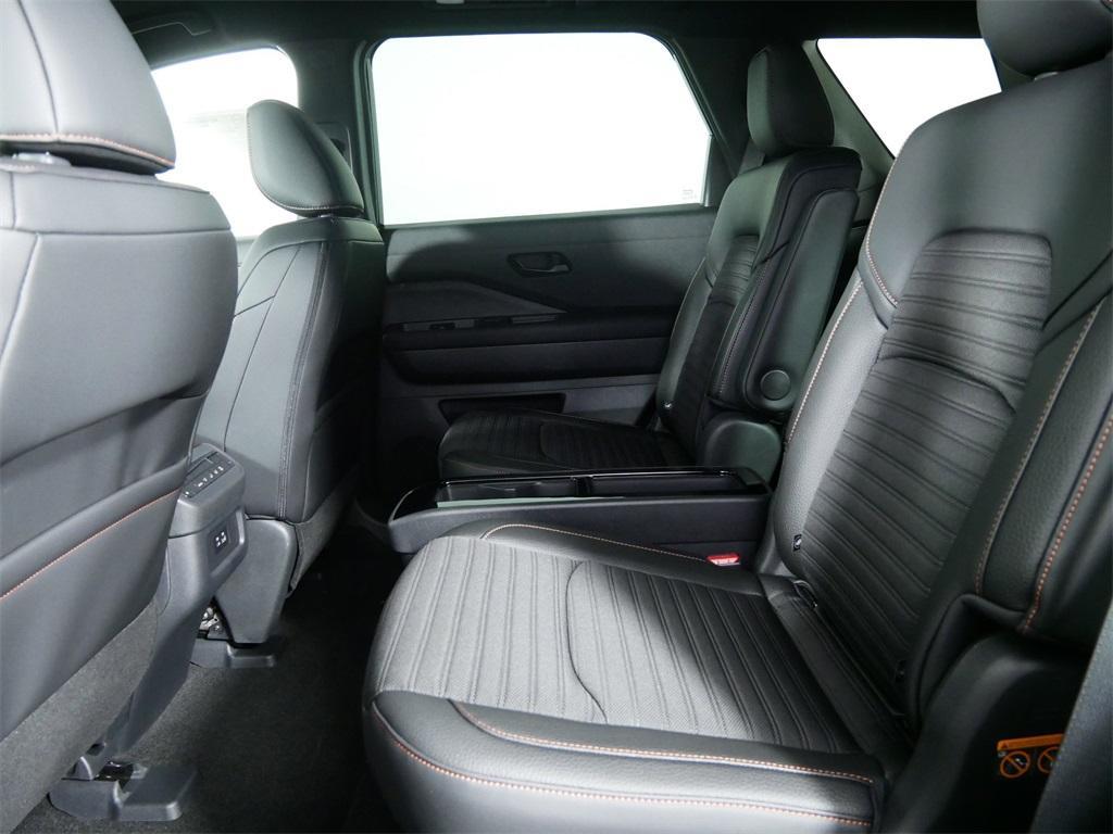 new 2025 Nissan Pathfinder car, priced at $45,652