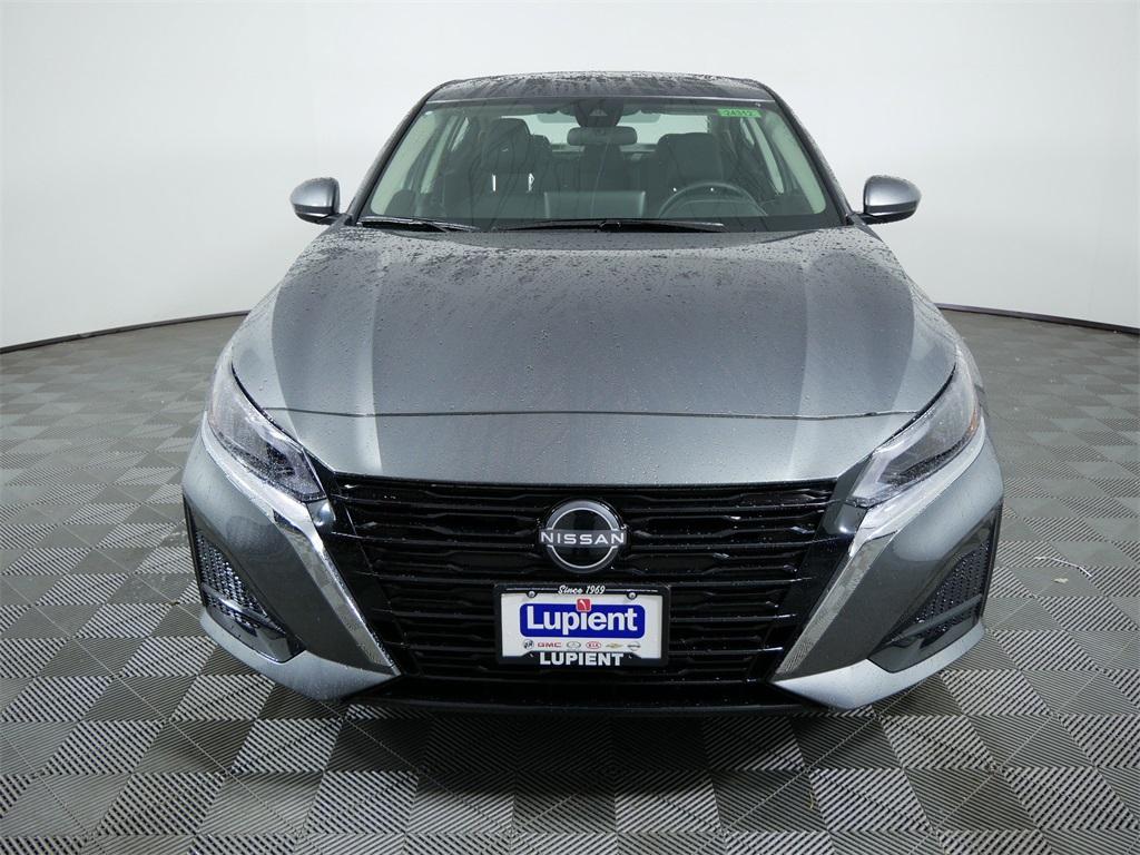 new 2025 Nissan Altima car, priced at $32,500