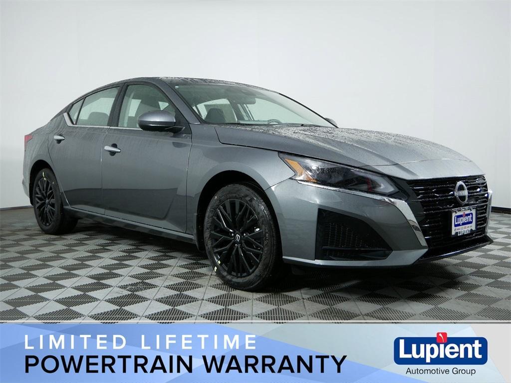 new 2025 Nissan Altima car, priced at $32,500