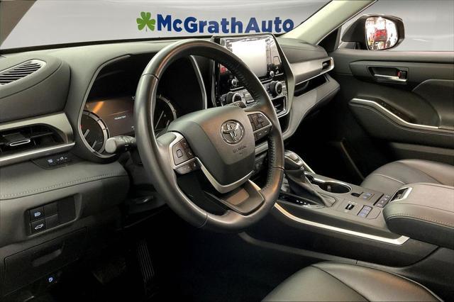 used 2022 Toyota Highlander car, priced at $41,448