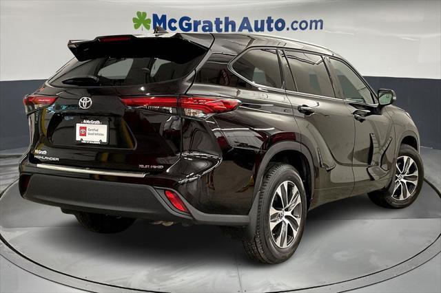 used 2022 Toyota Highlander car, priced at $41,448