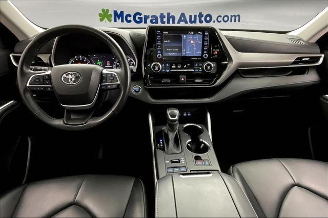 used 2022 Toyota Highlander car, priced at $41,448
