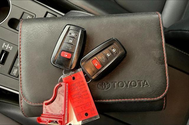 used 2022 Toyota Highlander car, priced at $41,448