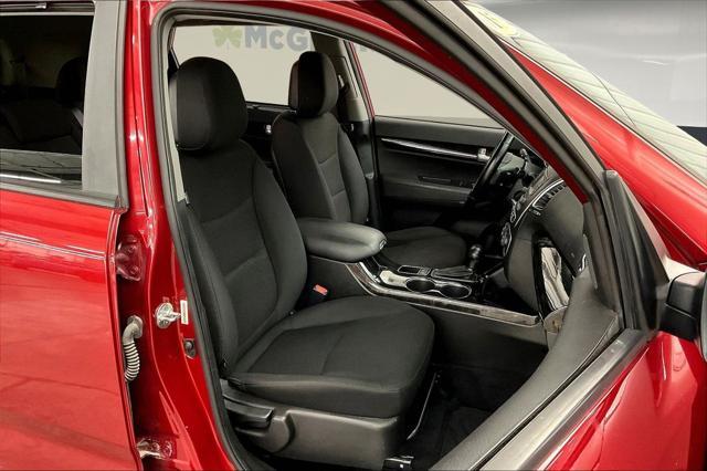 used 2015 Kia Sorento car, priced at $11,724