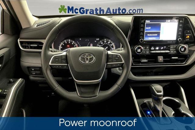 used 2022 Toyota Highlander car, priced at $41,144
