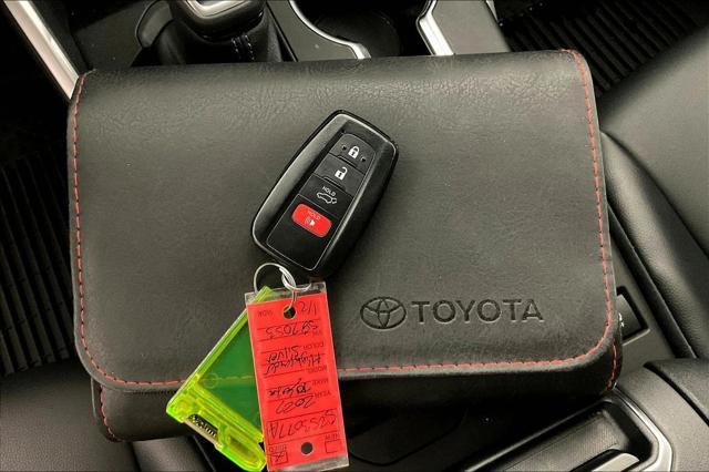 used 2022 Toyota Highlander car, priced at $41,144