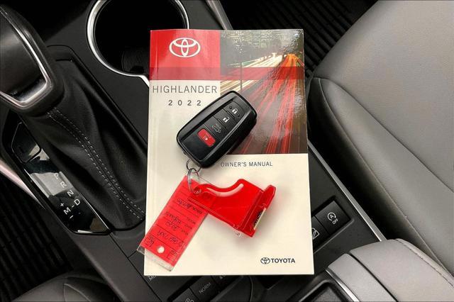 used 2022 Toyota Highlander car, priced at $41,870