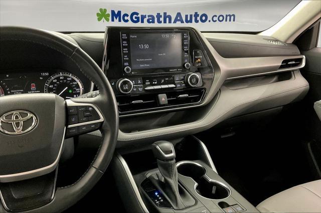 used 2022 Toyota Highlander car, priced at $41,870