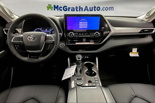 new 2025 Toyota Highlander car, priced at $54,528