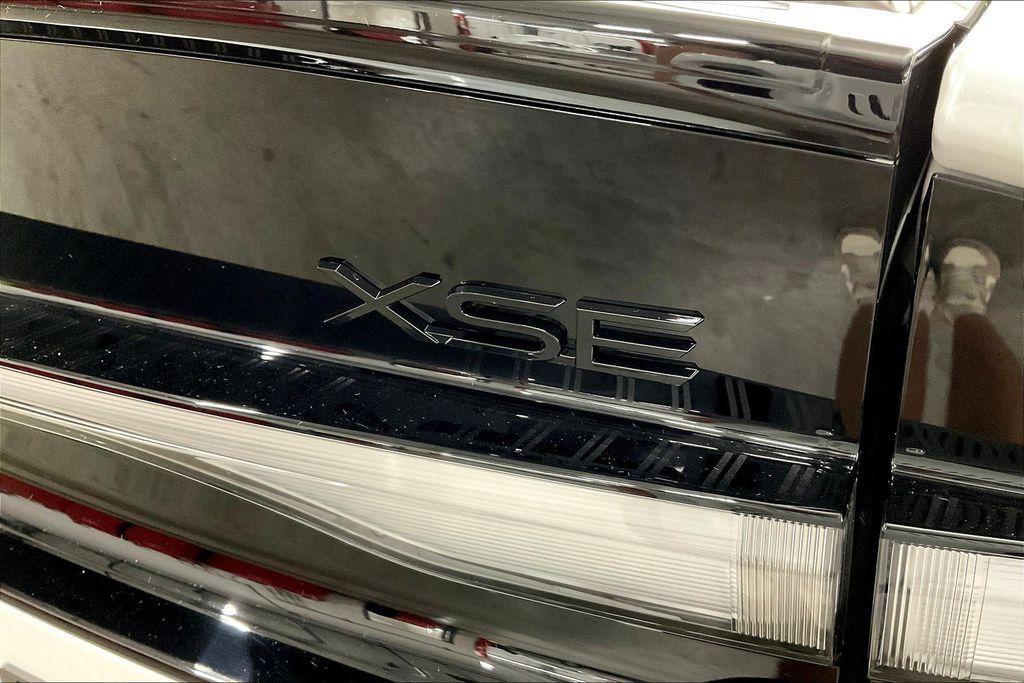 new 2026 Toyota Prius Plug-In Hybrid car, priced at $44,259